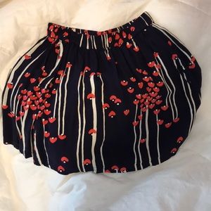 Flowered mini skirt with pockets